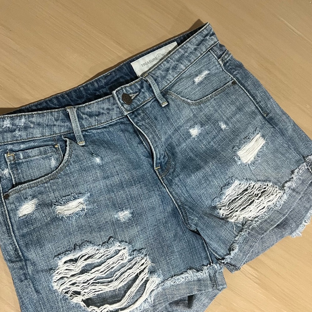 Treasure and Bond boyfriend fit denim shorts